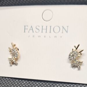 NIP FASHION JEWELRY 925 silver reindeer earrings